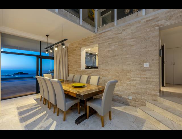 7 BEDROOM HOUSE TO LET IN CAMPS BAY